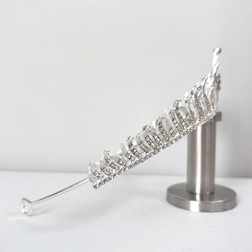Silver Frost Elegance Crystal Bridal, Wedding & Pageant Tiara / Crown NWT - Picture 2 of 3